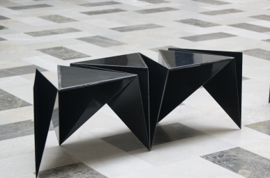 ORIGAMI BENCH
