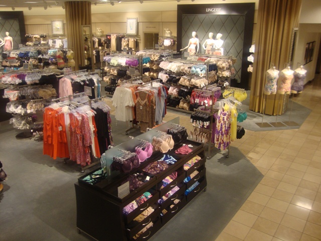 NORDSTROM VISUAL MERCHANDISINGSOUTH BAY STORE 20102011