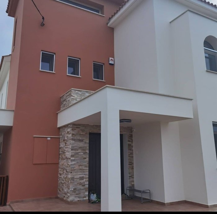 Classic Luxury House Erimi, Limassol by Konikkos Architects at