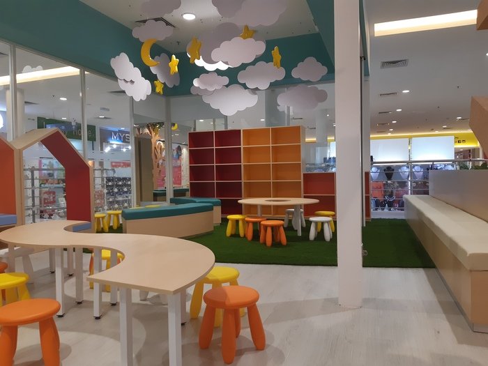 Garden Library Wangsa Walk Mall by Hui Shin Chong at