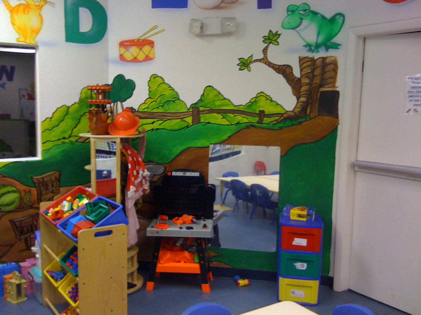 Mural art by Mike Clarida at