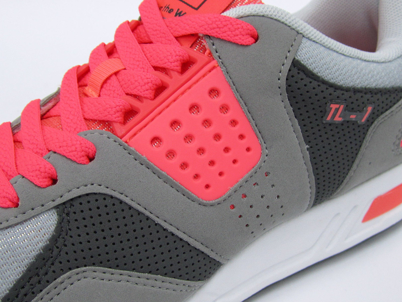 knock off fila shoes