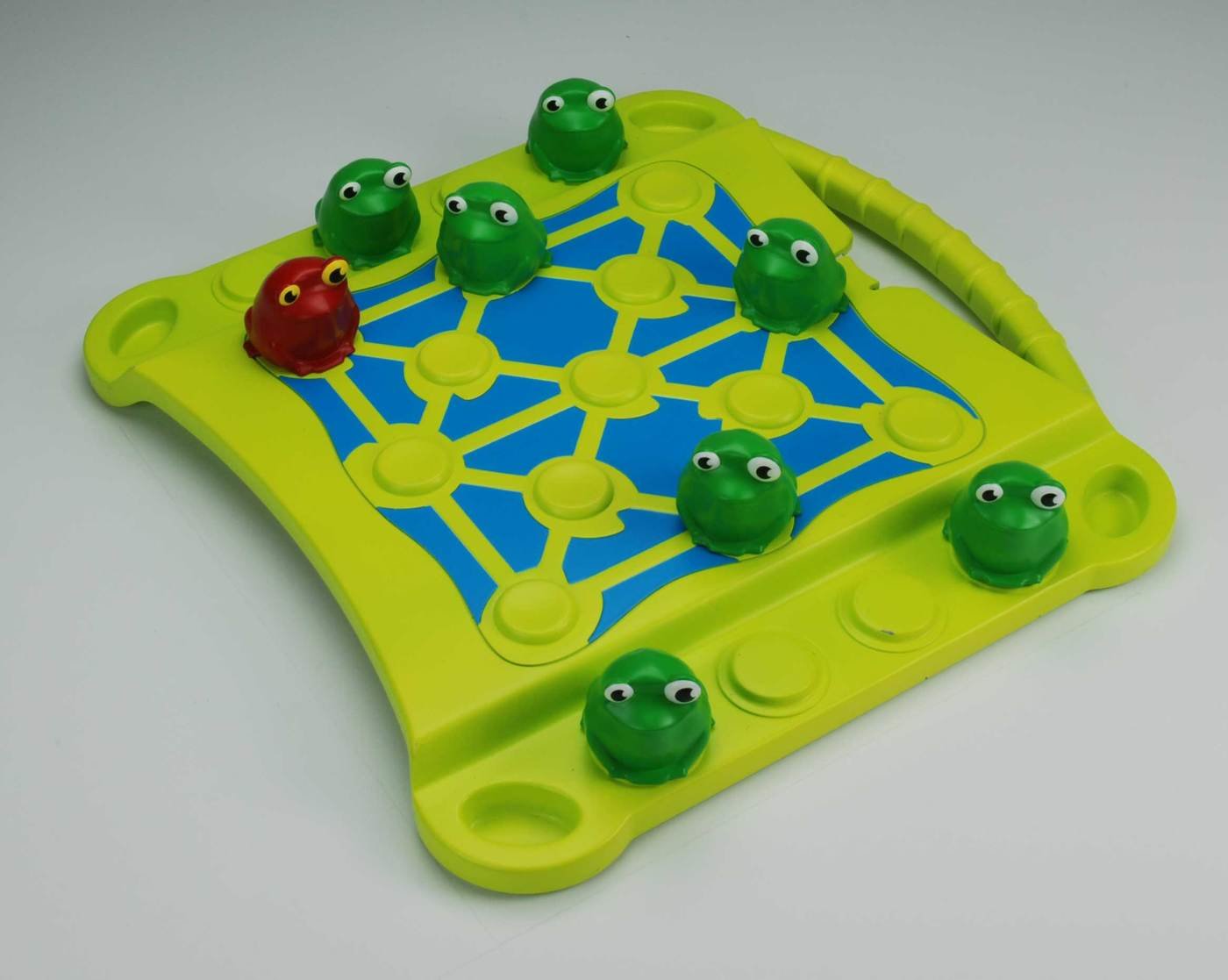 Thinkfun Hoppers Jr by Jose Ramón Rodriguez Bosch at Coroflot.com
