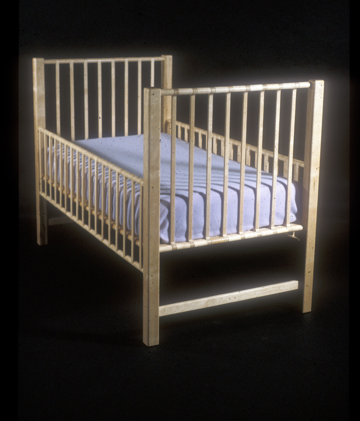 Transitional Crib by Charles Heydinger at