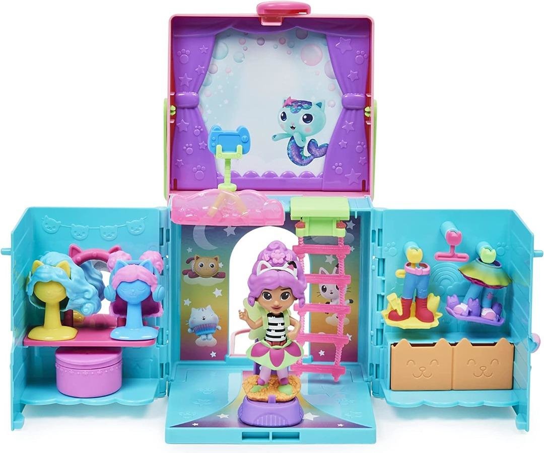 Spinmaster Gabby's Dollhouse Dress up Closet by Daniel Kim at