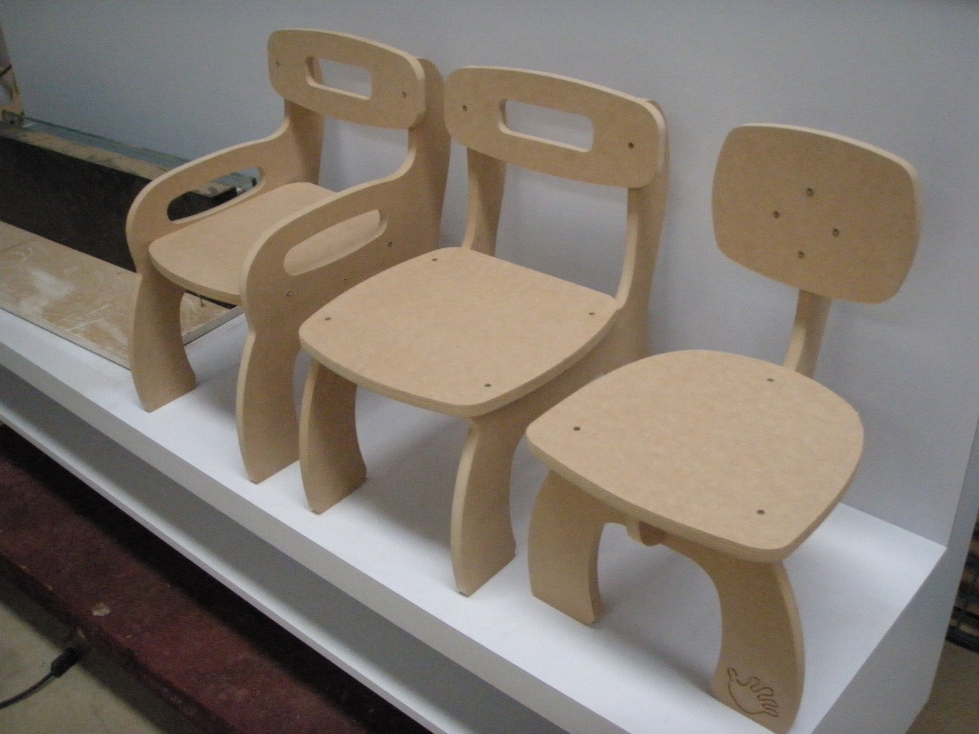 CNC Manufactured Kid's Furniture by Javier Paz at
