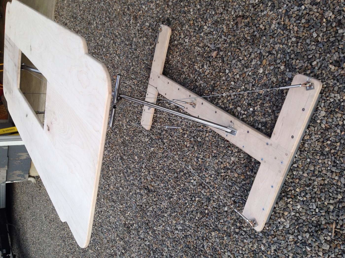 Tensegrity table by Geoffrey Perman at Coroflot.com