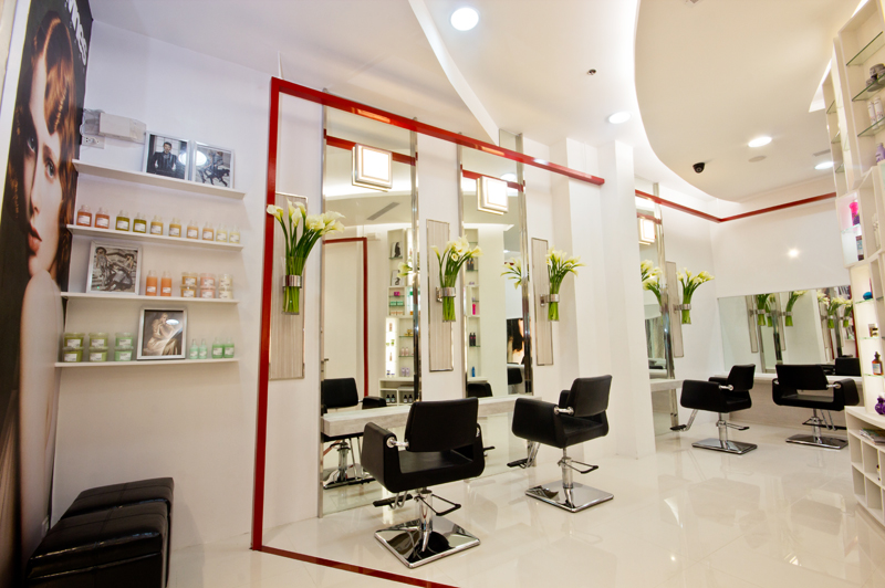 Victor Ortega Salon Premiere by Frenjick Quesada (Design HQ Hirayama