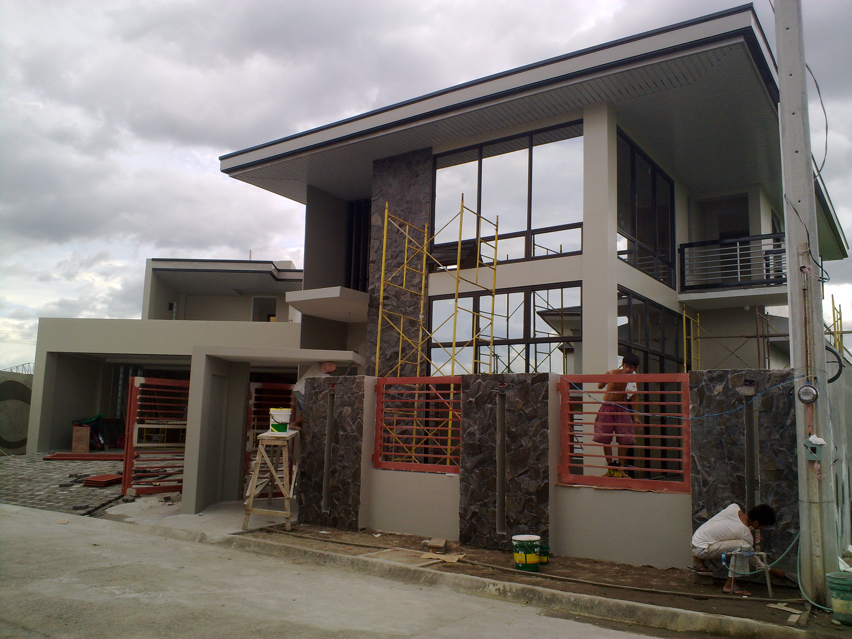 House in Essel Park by Jay Paras at