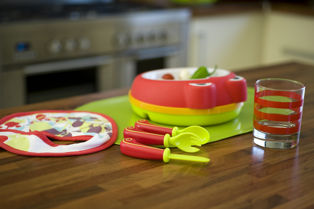 Baby cutlery by Jonathan VAN OUTRYVE at