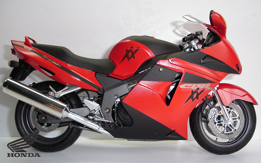 HONDA CBR 1100 XX SUPER BLACKBIRD by GUILLERMO [Memo] RODRIGUEZ at