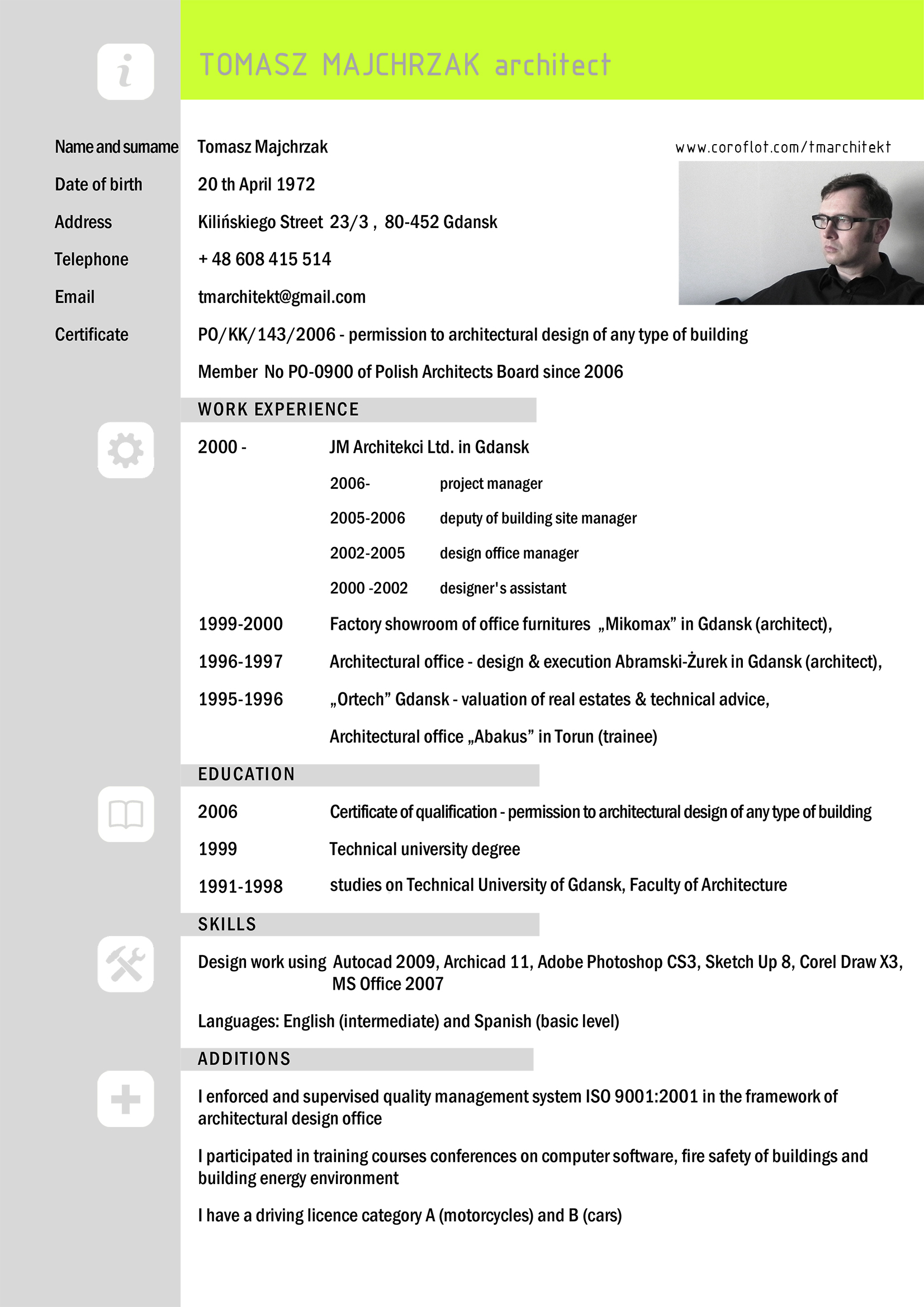 CV English version by TOMEK MAJCHRZAK at Coroflot.com